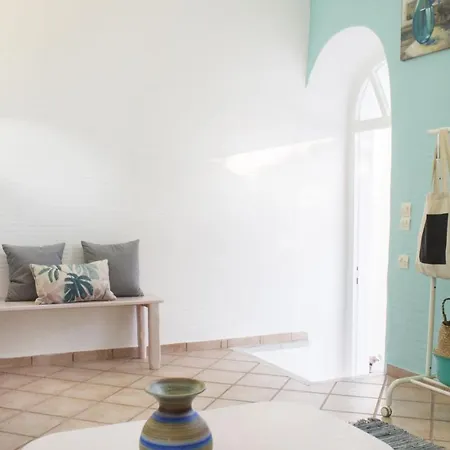 Lovely & Traditional House In Paros Apartment *